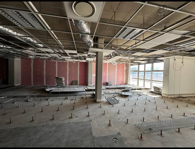 299.10M² OFFICE TO LET IN ECO PARK ESTATE